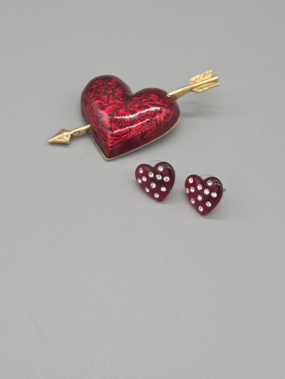 Avon Red Heart Arrow Brooch and Red Heart Stud Earrings Set